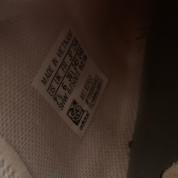 light pink adidas NMD - Picture 3 of 3